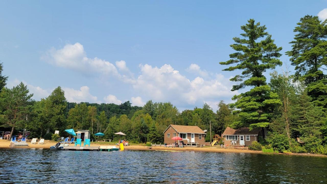 Parkway Cottage Resort And Trading Post Dwight Dış mekan fotoğraf