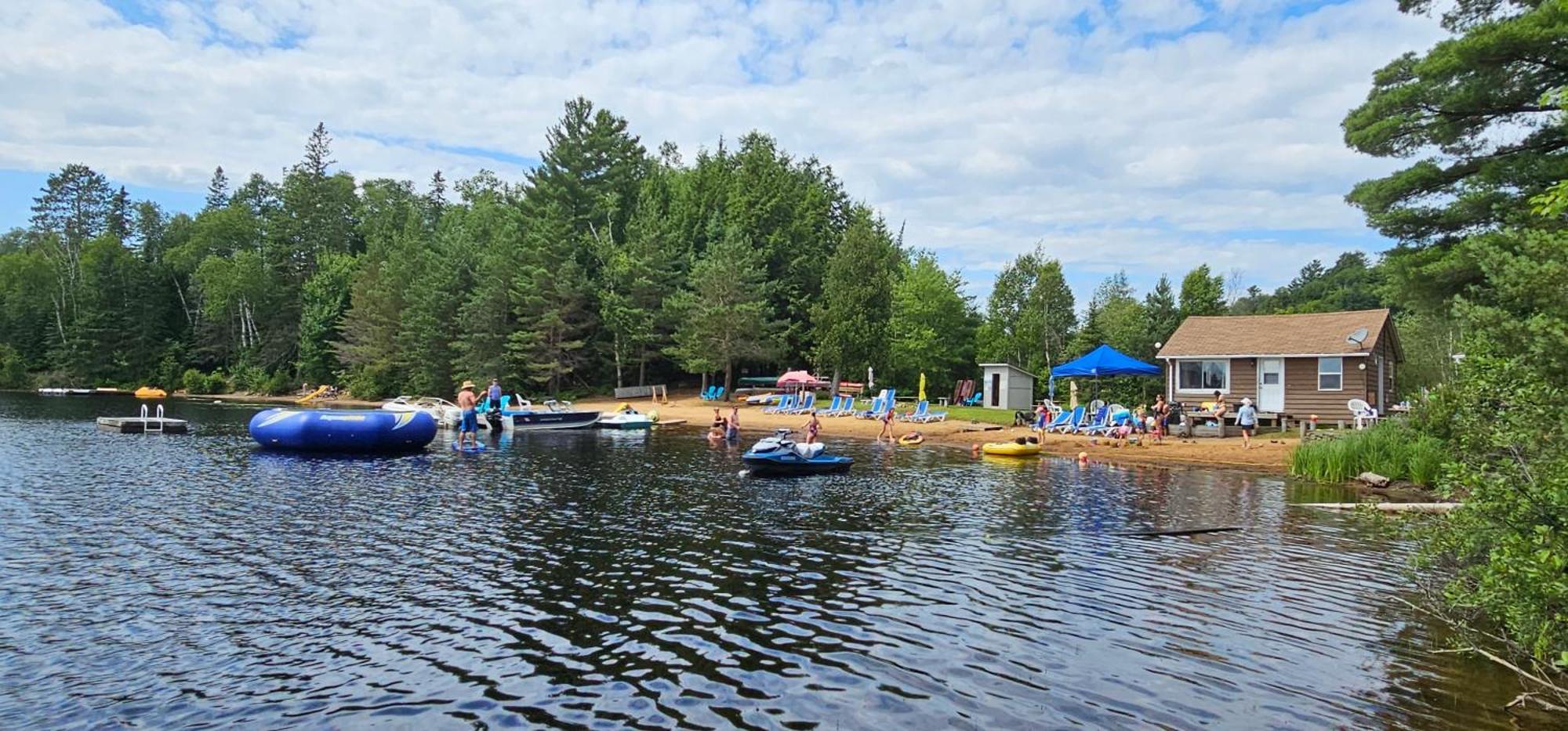 Parkway Cottage Resort And Trading Post Dwight Dış mekan fotoğraf