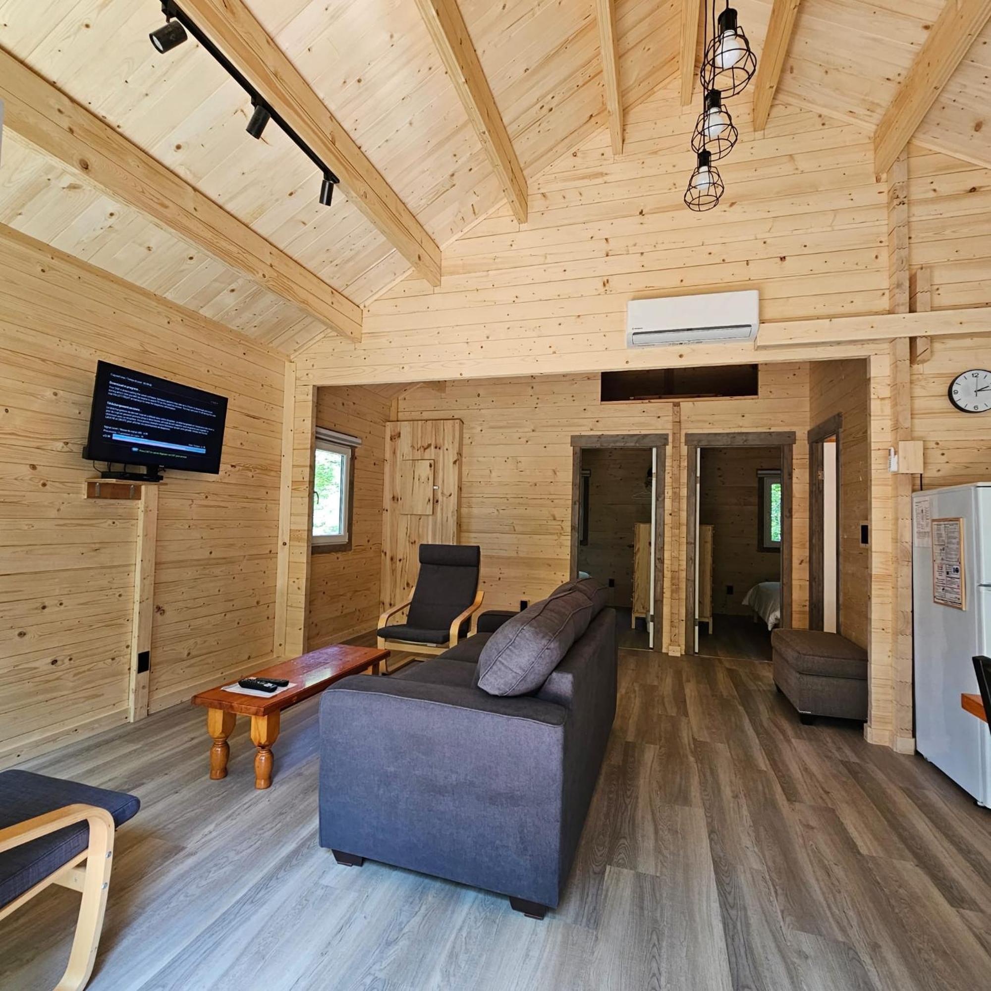 Parkway Cottage Resort And Trading Post Dwight Dış mekan fotoğraf